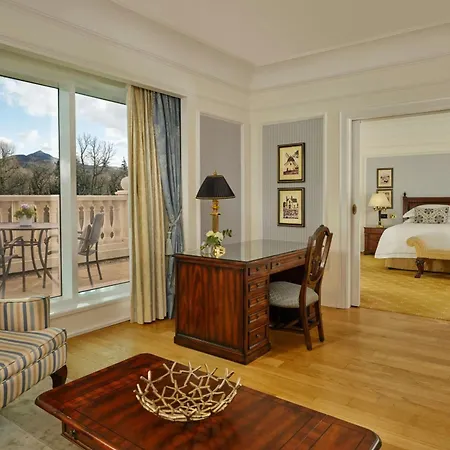 Powerscourt Hotel, Autograph Collection Otel 5*
