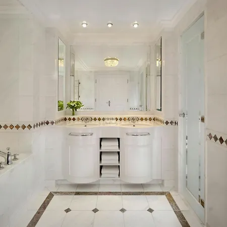Powerscourt Hotel, Autograph Collection Hotel 5*