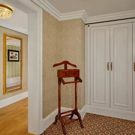 Powerscourt Hotel, Autograph Collection