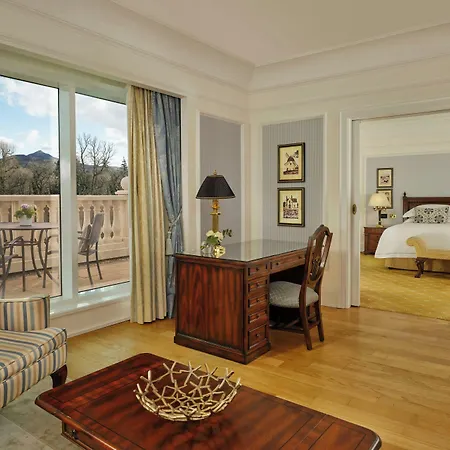 Powerscourt Hotel, Autograph Collection 5*