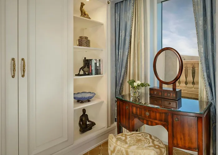 Powerscourt Hotel, Autograph Collection