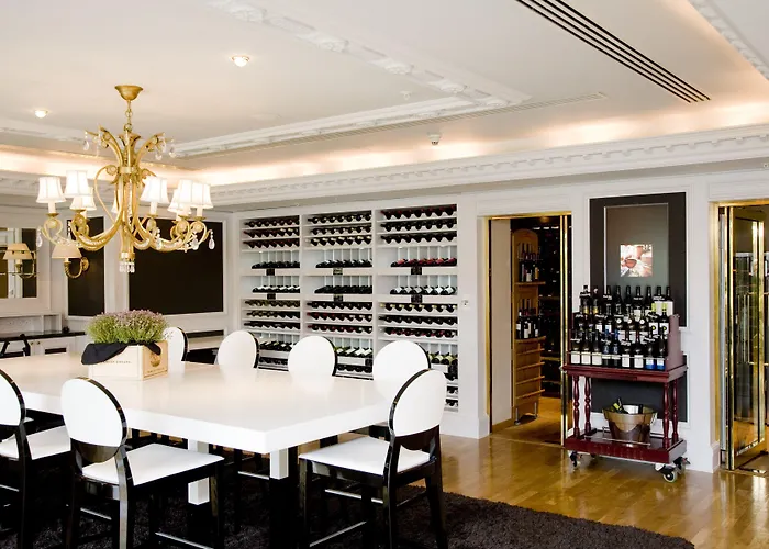 Powerscourt Hotel, Autograph Collection Hotel 5*