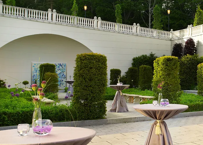 Powerscourt Hotel, Autograph Collection