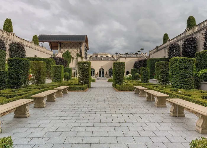 Powerscourt Hotel, Autograph Collection 5*